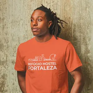 Camisa laranja do Refugio Hostel Fortaleza e Pousada - 0001